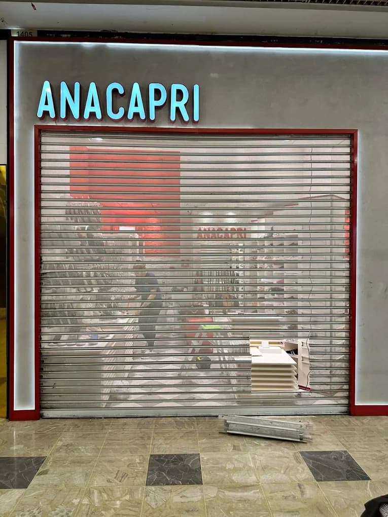 Instalação Porta Automática - Anacapri